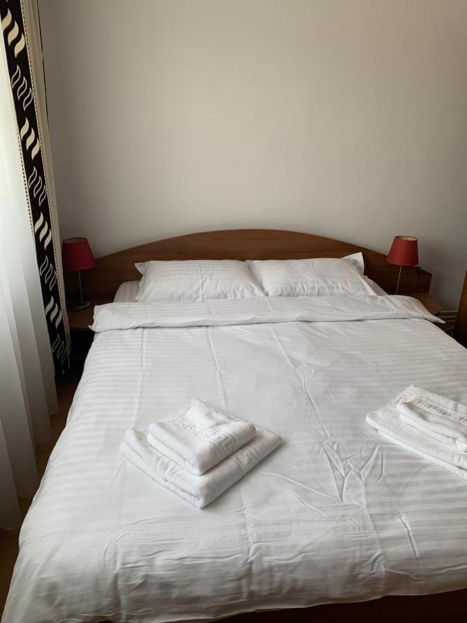Cazare Medias, Apartament Modern Zewnętrze zdjęcie